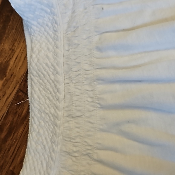 White American Eagle skirt - Picture 2 of 3